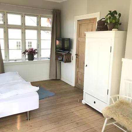 Bed & Breakfast Thuroe